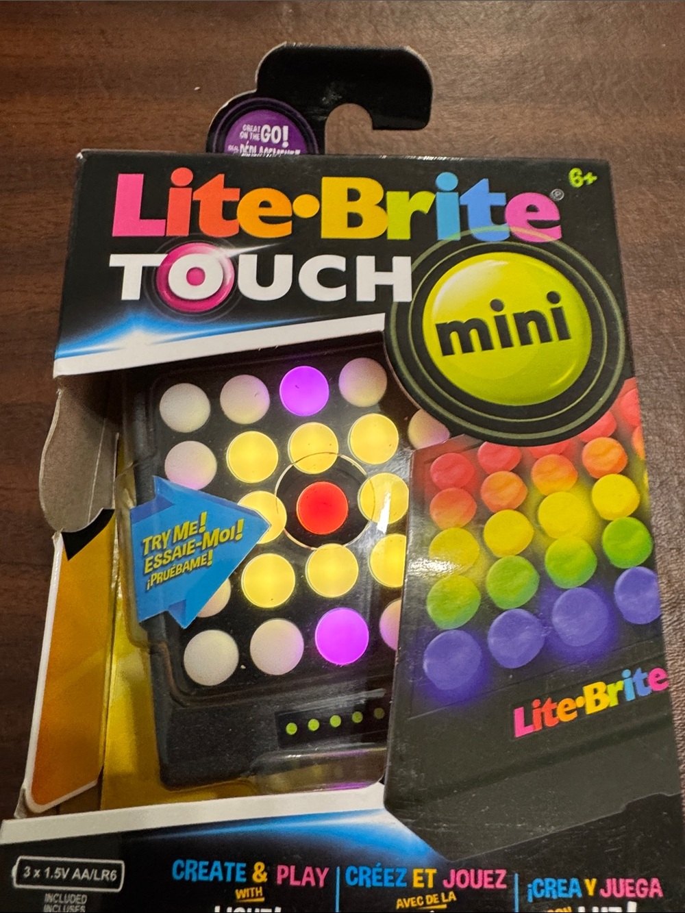 Hasbro Lite-Brite Touch Mini - Black with White Pegs - Picture 4 of 4